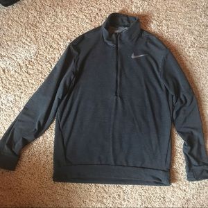 Men’s Nike dry fit pullover